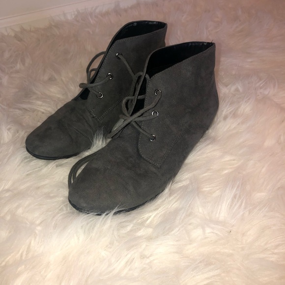 aerosoles gray boots